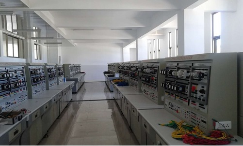 維修電工技能實(shí)訓(xùn)室